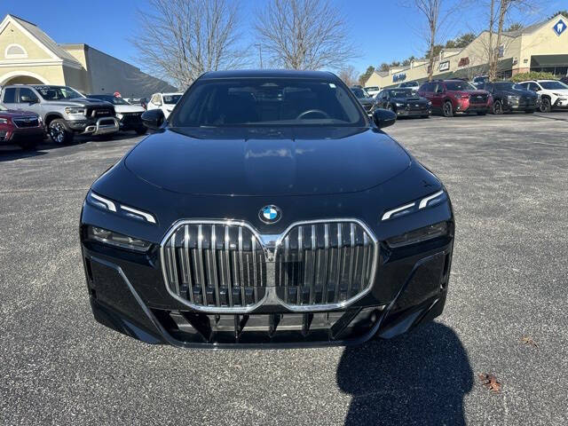 2024 BMW 7 Series 740i