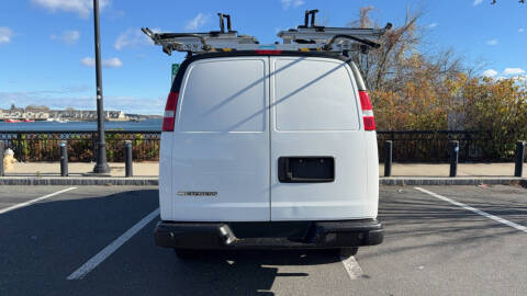 2018 Chevrolet Express 2500