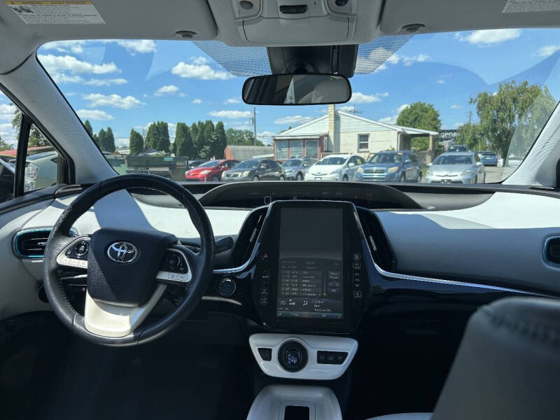 2017 Toyota Prius Prime Plus