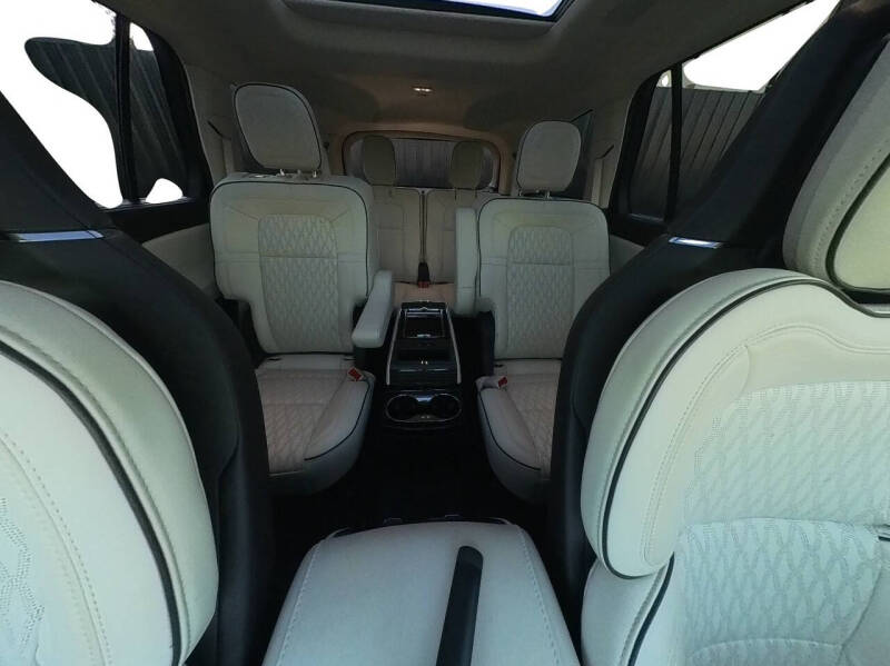 2024 Lincoln Aviator Black Label