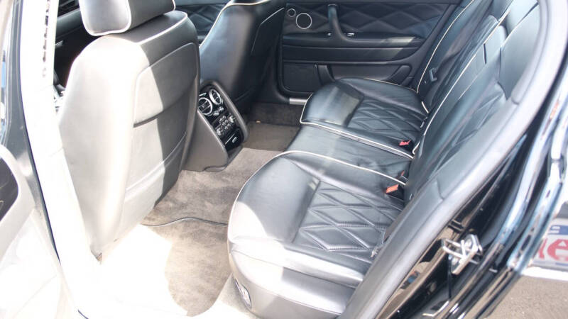 2009 Bentley Continental Flying Spur Base photo 35