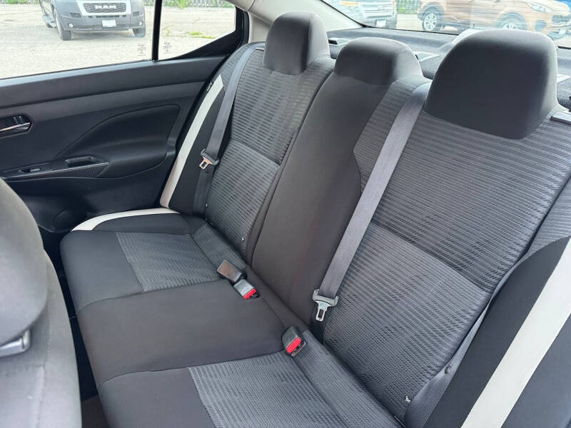 2021 Nissan Versa SV