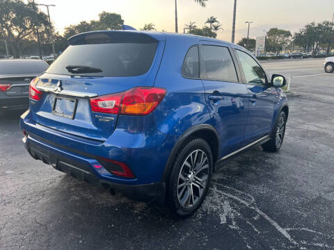 2019 Mitsubishi Outlander Sport SE