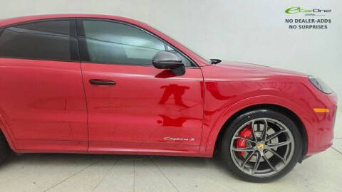 2024 Porsche Cayenne S Coupe