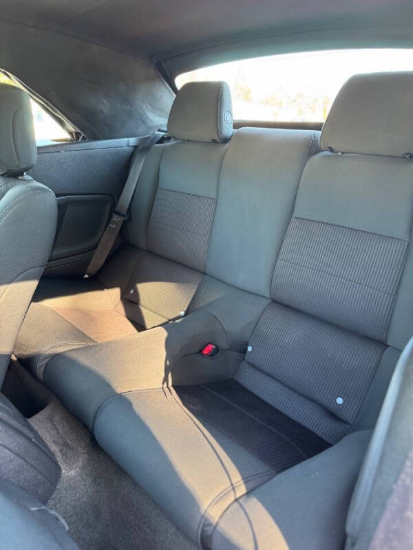 2014 Ford Mustang V6