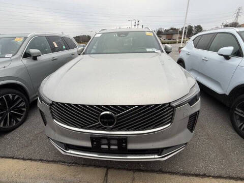 2025 Volvo XC90 B5 Plus Bright Theme 7P