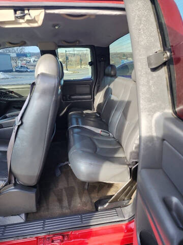 2004 Chevrolet Silverado 1500 SS