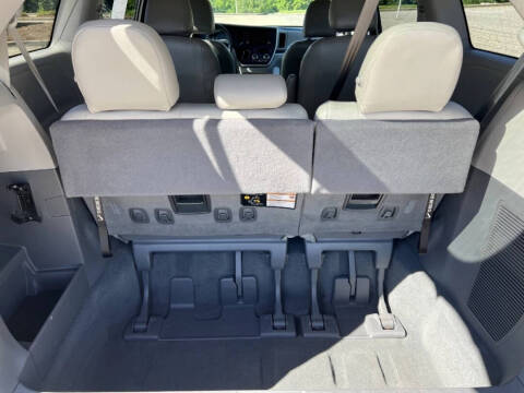 2020 Toyota Sienna L 7-Passenger