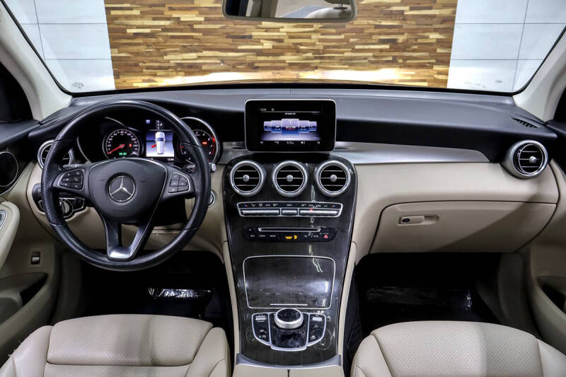 2019 Mercedes-Benz GLC GLC 300