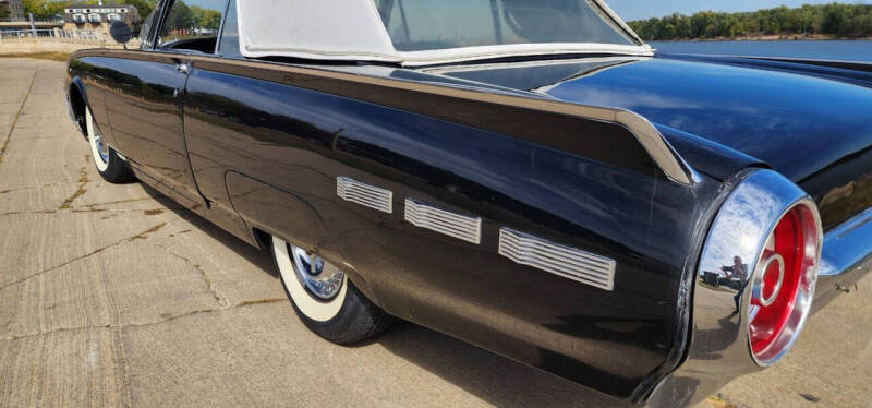 1962 Ford Thunderbird