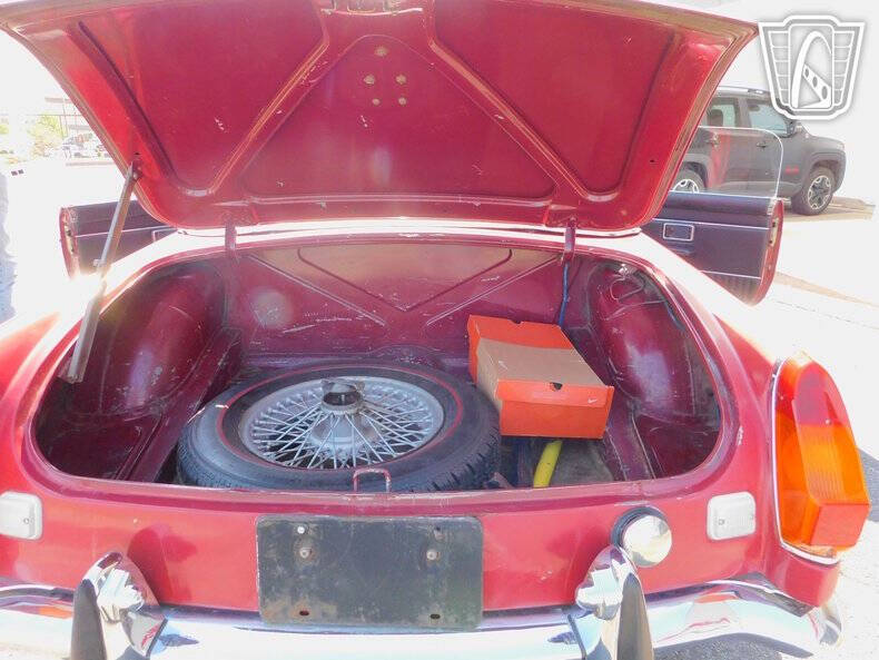1974 MG B