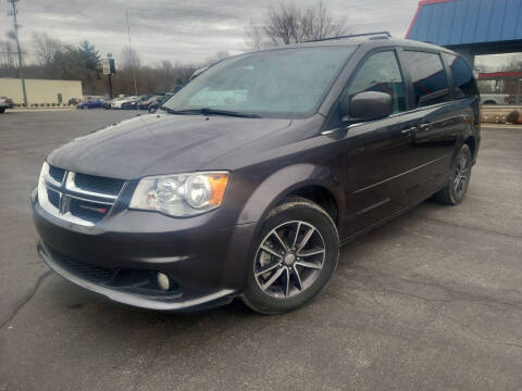 2017 Dodge Grand Caravan for sale at Cruisin' Auto Sales in Madison IN