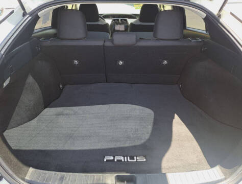 2016 Toyota Prius Three