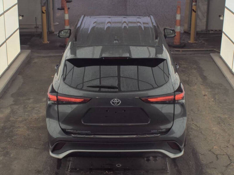 2023 Toyota Highlander XSE