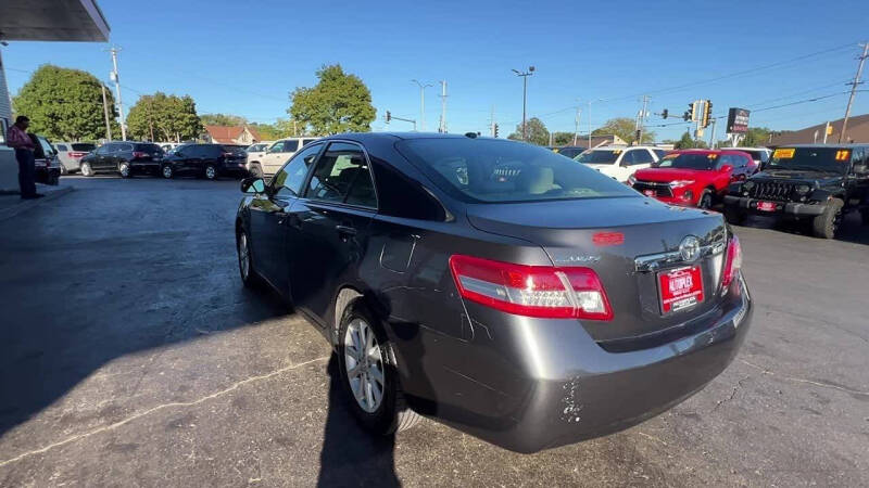 2011 Toyota Camry null photo 7