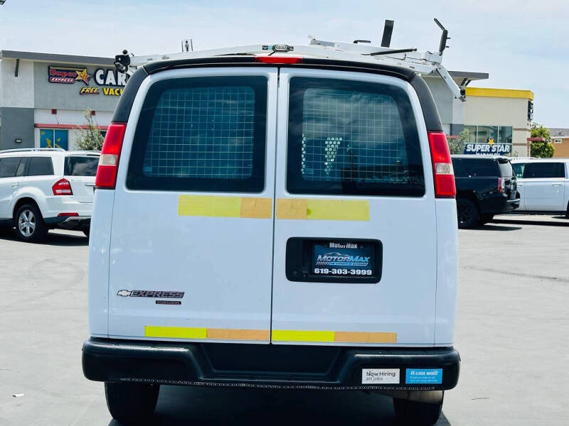 2016 Chevrolet Express 2500