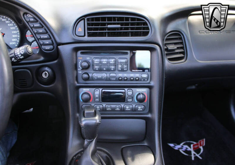 2004 Chevrolet Corvette