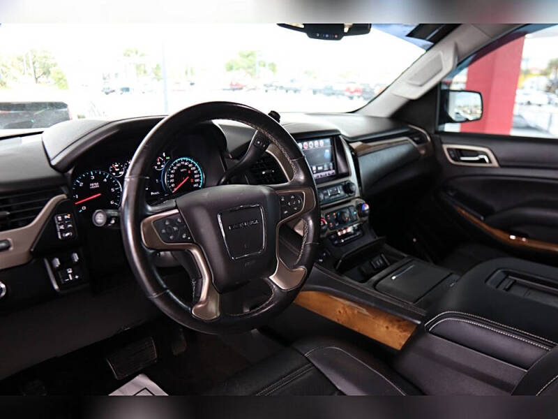 2017 GMC Yukon Denali