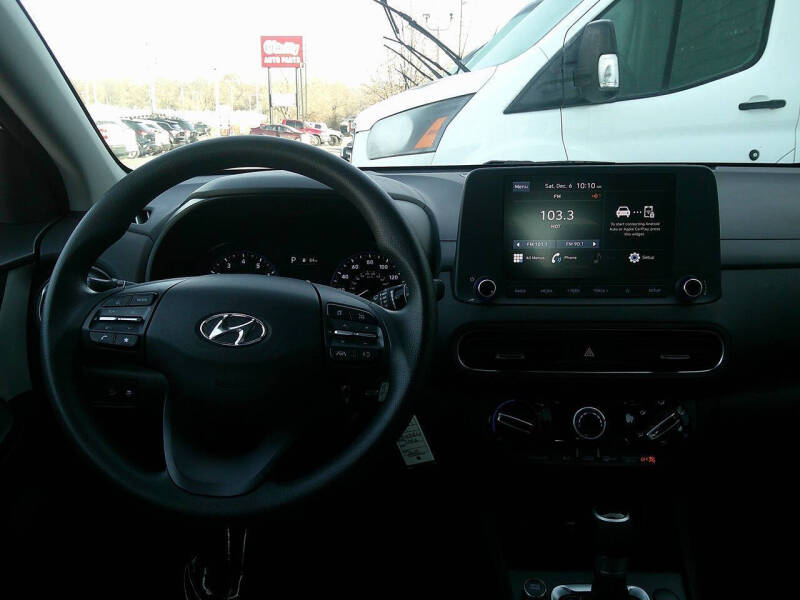 2023 Hyundai Kona SE