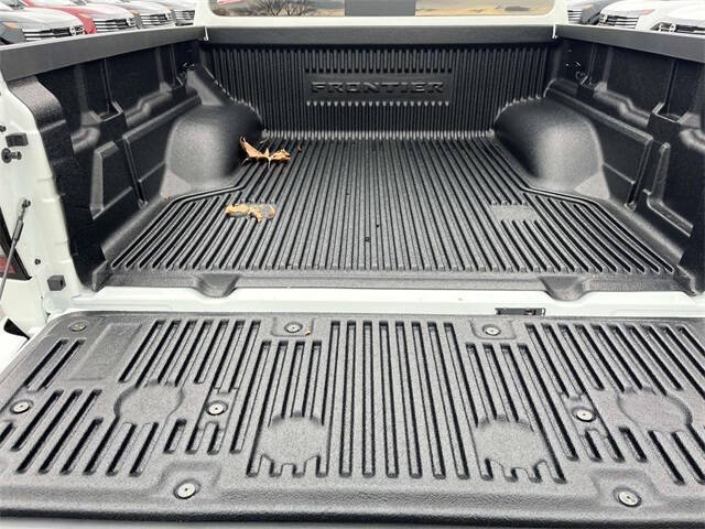 2026 Nissan Frontier SV