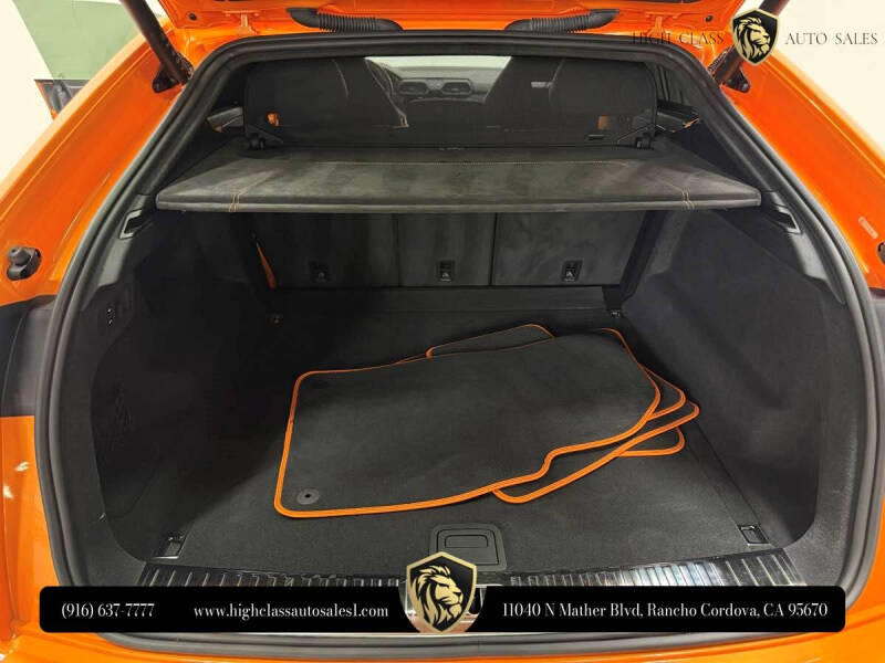 2023 Lamborghini Urus S