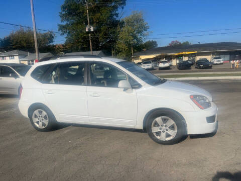 2009 Kia Rondo for sale at Neals Auto Sales in Louisville KY