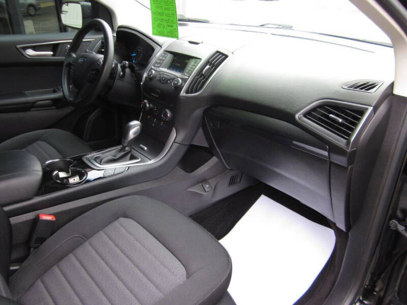 2018 Ford Edge SE