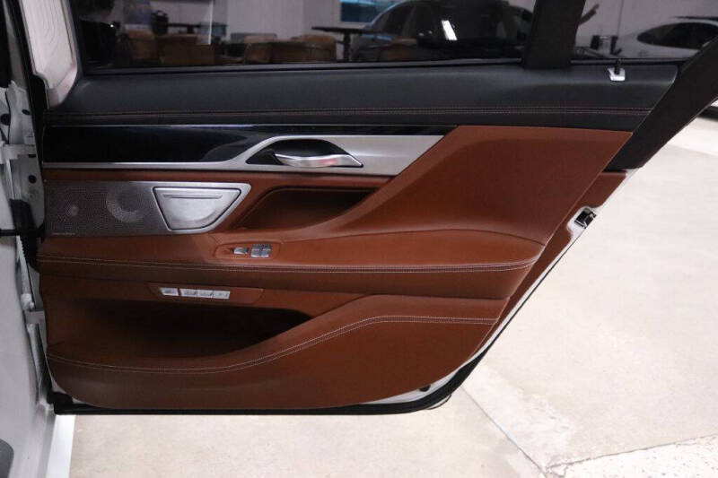 2018 BMW 7 Series M760i xDrive