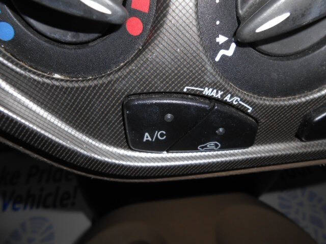 2005 Ford Focus ZXW SES