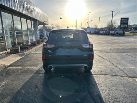 2022 Ford Escape SE