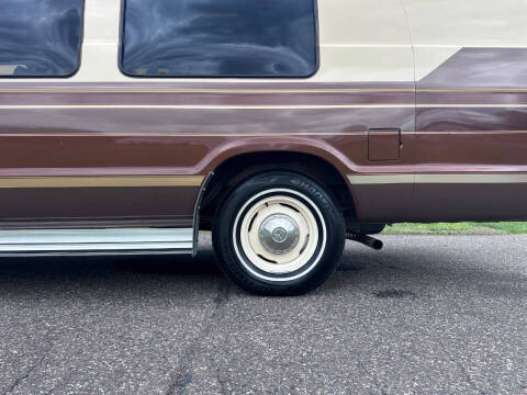1984 Dodge Ram Van