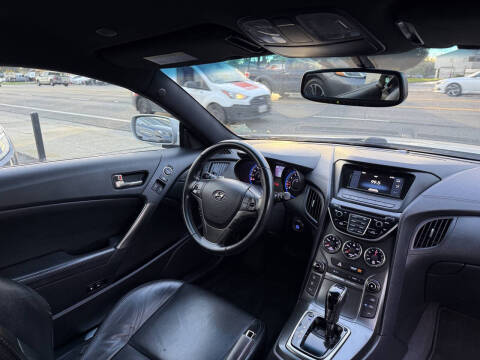 2016 Hyundai Genesis Coupe 3.8