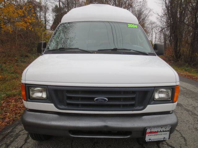 2004 Ford E-Series E-350 SD