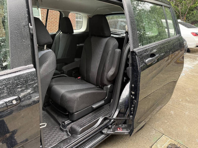 2013 Mazda MAZDA5 Sport
