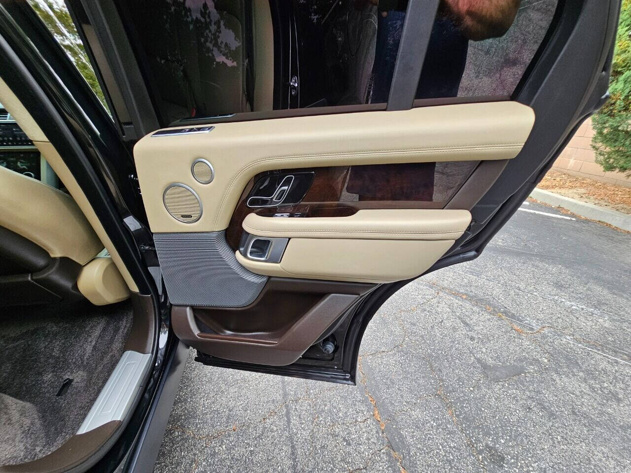 2020 Land Rover Range Rover 40