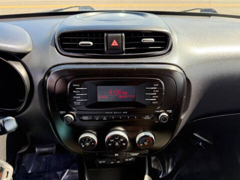 2015 Kia Soul +