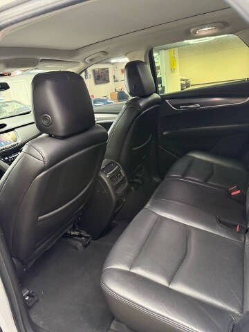 2019 Cadillac XT5 Premium Luxury