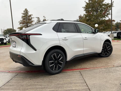 2026 Toyota bZ XLE Plus