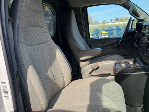 2021 Chevrolet Express 2500
