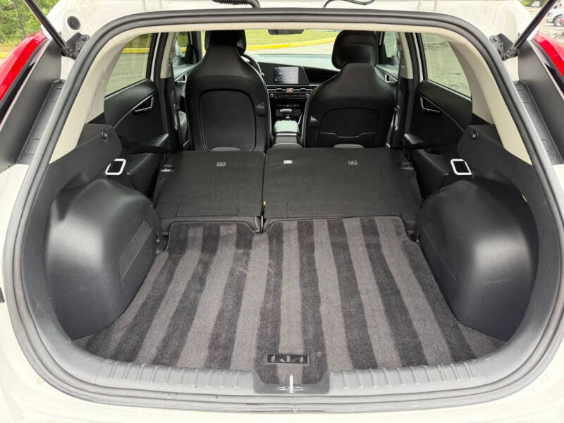 2024 Kia Niro LX