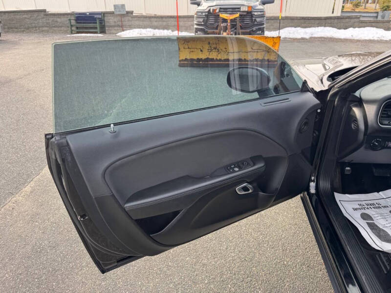 2019 Dodge Challenger SXT