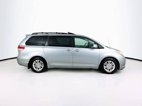 2013 Toyota Sienna