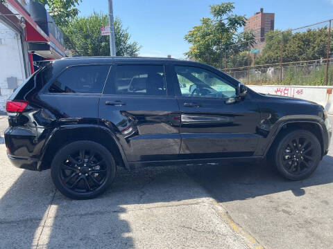 2017 Jeep Grand Cherokee Laredo