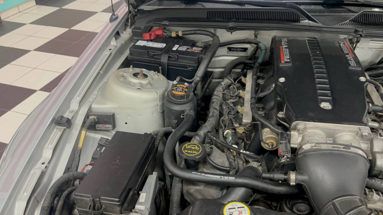 2006 Ford Mustang 33