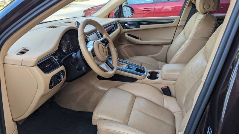 2015 Porsche Macan S