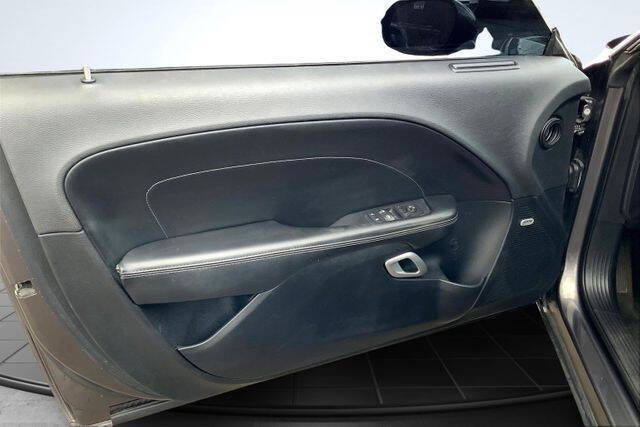 2015 Dodge Challenger R/T Plus