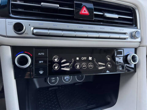 2026 Genesis G70 2.5T Prestige