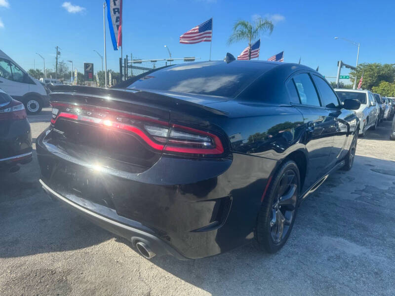 2019 Dodge Charger R/T photo 7