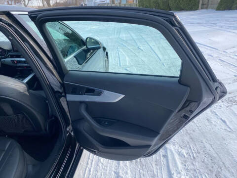 2017 Audi A4 2.0T quattro Premium Plus