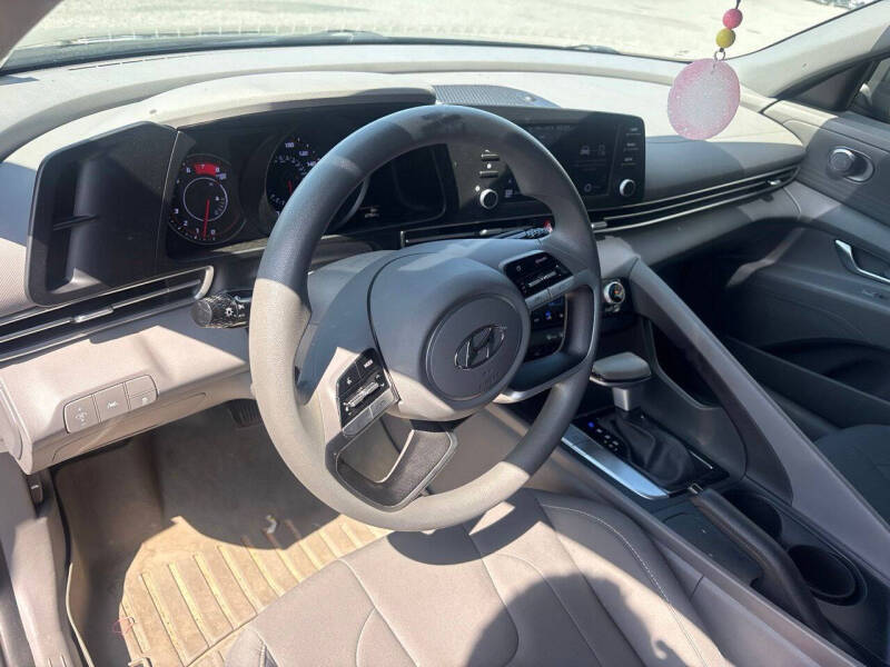 2022 Hyundai Elantra